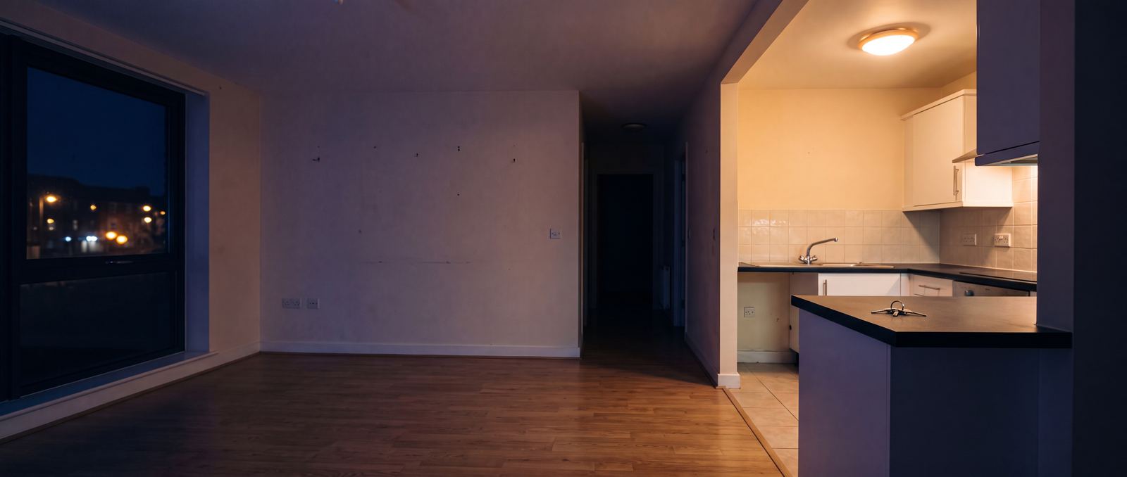 Empty rental flat, keys on the worktop